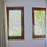 Kastrati Hotel 4*