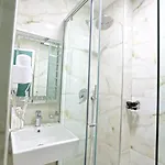 Kastrati Hotel